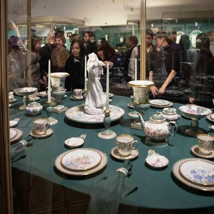 «Искусство и ботаника: вазы Императорского фарфорового завода конца XIX – начала XX века»